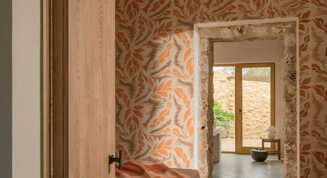 Biscayne Gardens Wallpaper Installer